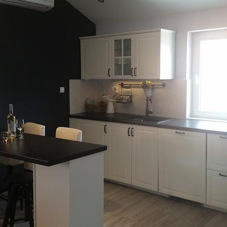 Apartment Diminic Melin Cres Exteriér fotografie