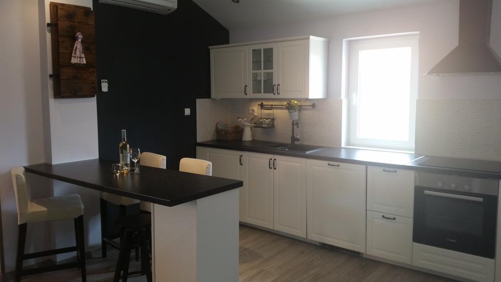 Apartment Diminic Melin Cres Exteriér fotografie